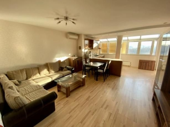 Дава се под наем Двустаен апартамент в София, Гоце Делчев - 58 кв.м за 640 € - Снимка #1