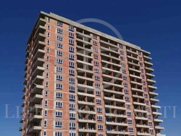 Двустаен апартамент в Пловдив, Гагарин - 71 кв.м за 1222 €/кв.м - Снимка #1