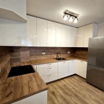 Дава се под наем Тристаен апартамент в Пловдив, Остромила - 79 кв.м за 550 € - Снимка #1