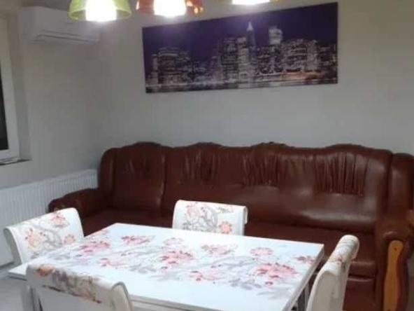 Дава се под наем Тристаен апартамент в Бургас, Сарафово - 110 кв.м за 306 € - Снимка #1