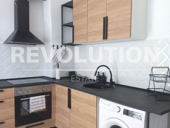 Дава се под наем Тристаен апартамент в Варна, Център - 60 кв.м за 550 € - Снимка #1