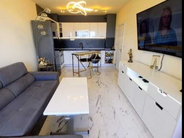 Двустаен апартамент в Варна, Победа - 48 кв.м за 3605 €/кв.м - Снимка #1