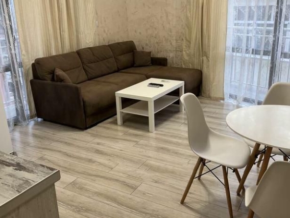 Дава се под наем Двустаен апартамент в Пловдив, Христо Смирненски - 65 кв.м за 450 € - Снимка #1