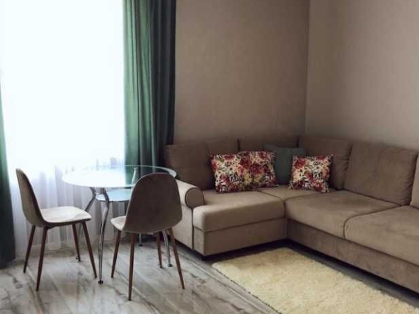 Дава се под наем Двустаен апартамент в Пловдив, Младежки Хълм - 67 кв.м за 326.4 € - Снимка #1