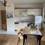 Дава се под наем Тристаен апартамент в София, Оборище - 85 кв.м за 765 € - Снимка #1