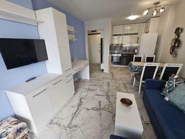 Дава се под наем Двустаен апартамент в Пловдив, Център - 76 кв.м за 680 € - Снимка #1