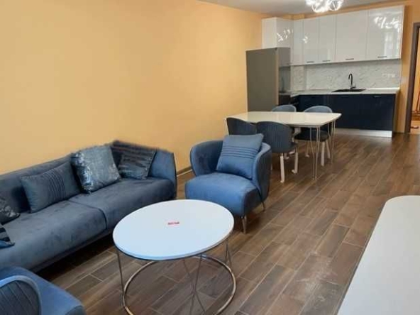 Дава се под наем Тристаен апартамент в София, Лагера - 100 кв.м за 820 € - Снимка #1