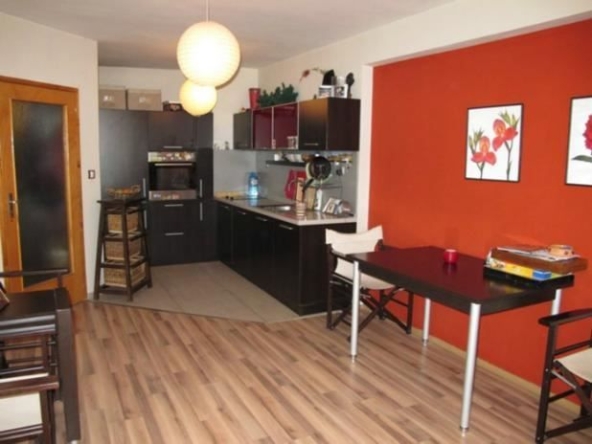 Дава се под наем Двустаен апартамент в София, Малинова долина - 65 кв.м за 449 € - Снимка #1