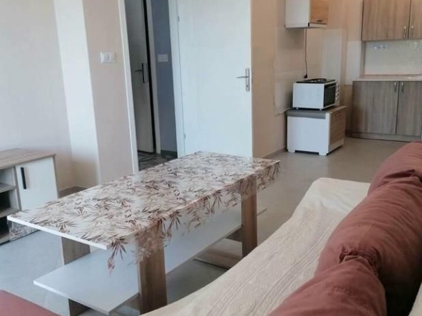 Дава се под наем Двустаен апартамент в Пловдив, Тракия - 69 кв.м за 450 € - Снимка #1