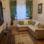 Дава се под наем Тристаен апартамент в София, Център - 70 кв.м за 846.6 € - Снимка #1