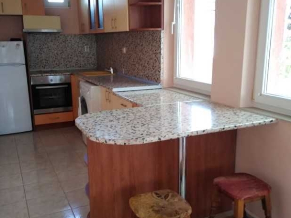 Дава се под наем Тристаен апартамент в Пловдив, Въстанически - 90 кв.м за 494.7 € - Снимка #1