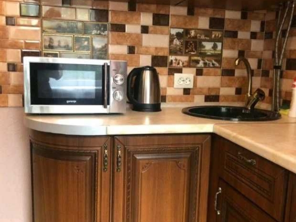 Дава се под наем Двустаен апартамент в Пловдив, Изгрев - 60 кв.м за 219.3 € - Снимка #1