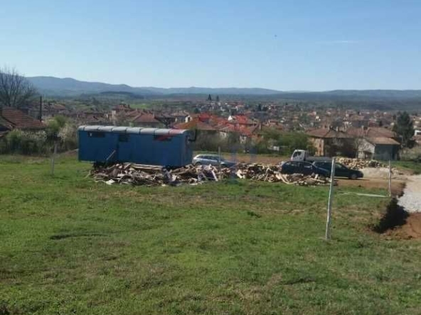 Парцел в Дебелец - 6700 кв.м за 60 €/кв.м - Снимка #1