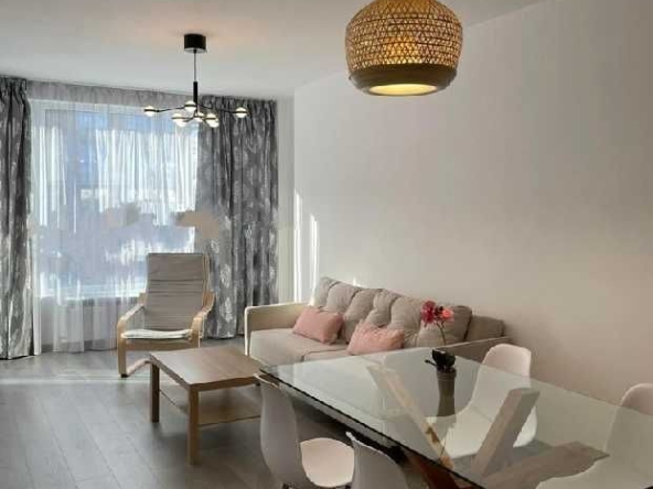 Дава се под наем Двустаен апартамент в София, Дружба 2 - 81 кв.м за 663 € - Снимка #1