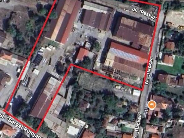 Дава се под наем Промишлена сграда в Пирдоп - 16755 кв.м за 9974.58 € - Снимка #1