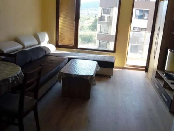 Дава се под наем Двустаен апартамент в София, Студентски град - 65 кв.м за 649 € - Снимка #1