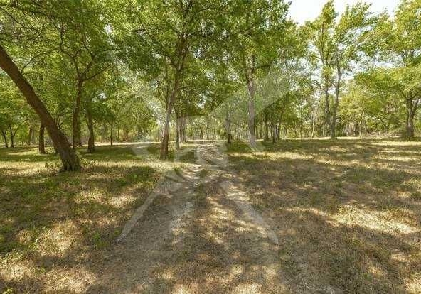 Парцел в с. Златитрап, Област Пловдив - 5700 кв.м за 30 €/кв.м - Снимка #1