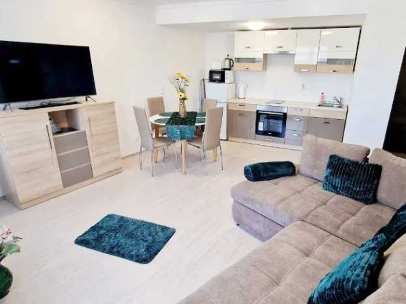 Дава се под наем Тристаен апартамент в Пловдив, Христо Смирненски - 89 кв.м за 382.5 € - Снимка #1