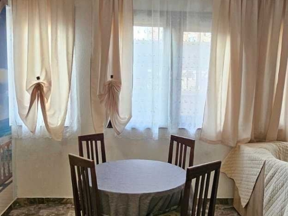 Дава се под наем Едностаен апартамент в Казанлък - 70 кв.м за 229.5 € - Снимка #1