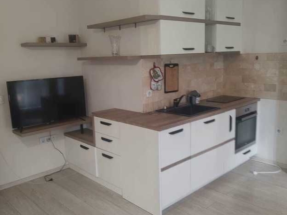 Дава се под наем Двустаен апартамент в Пловдив, Кършияка - 65 кв.м за 375 € - Снимка #1