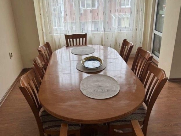 Дава се под наем Тристаен апартамент в София, Стрелбище - 111 кв.м за 766 € - Снимка #1