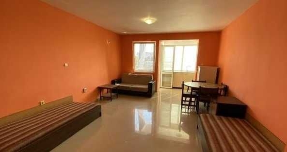 Дава се под наем Едностаен апартамент в Бургас, Възраждане - 50 кв.м за 145 € - Снимка #1