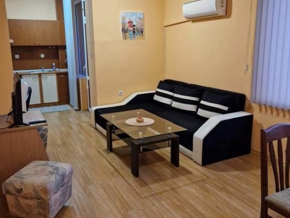 Дава се под наем Двустаен апартамент в Пловдив, Тракия - 70 кв.м за 350 € - Снимка #1