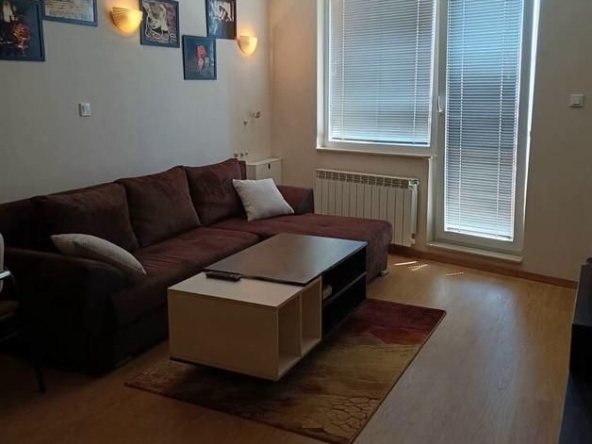Дава се под наем Двустаен апартамент в София, Витоша - 55 кв.м за 549 € - Снимка #1