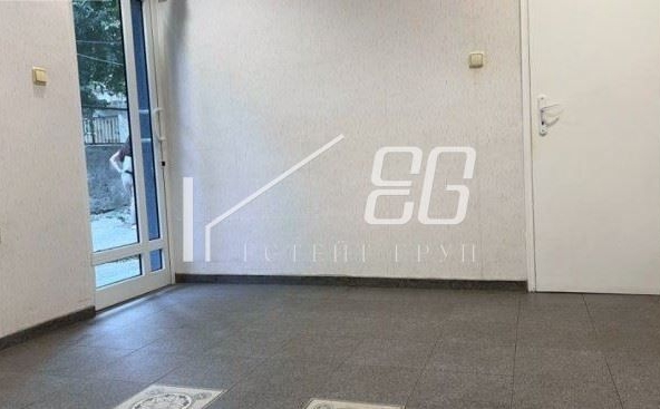 Дава се под наем Офис в Варна, Център - 22 кв.м за 255 € - Снимка #1