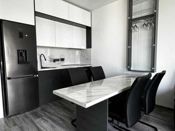 Дава се под наем Двустаен апартамент в София, Слатина - 75 кв.м за 377.4 € - Снимка #1