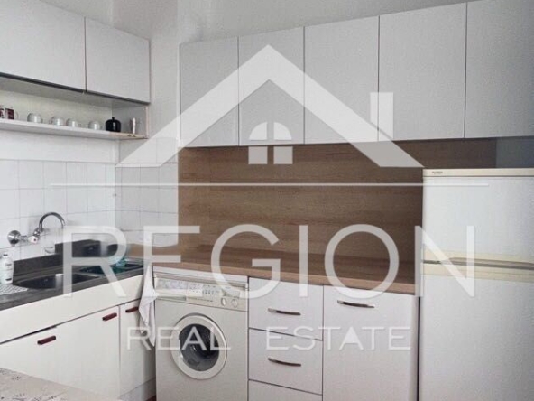 Дава се под наем Двустаен апартамент в Варна, Младост 1 - 70 кв.м за 357 € - Снимка #1