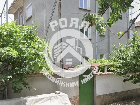 Етаж от къща в Пловдив, Прослав - 66 кв.м за 1288 €/кв.м - Снимка #1