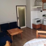 Дава се под наем Двустаен апартамент в Пловдив, Кършияка - 45 кв.м за 290 € - Снимка #1