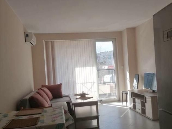 Дава се под наем Двустаен апартамент в Пловдив, Тракия - 69 кв.м за 409 € - Снимка #1