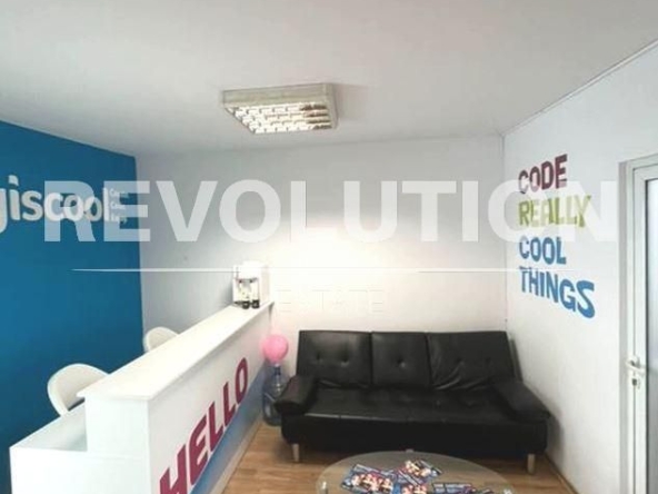 Дава се под наем Офис в Варна, Окръжна болница - 60 кв.м за 450 € - Снимка #1