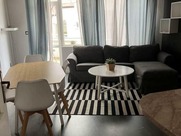 Дава се под наем Тристаен апартамент в Пловдив, Кършияка - 75 кв.м за 510 € - Снимка #1