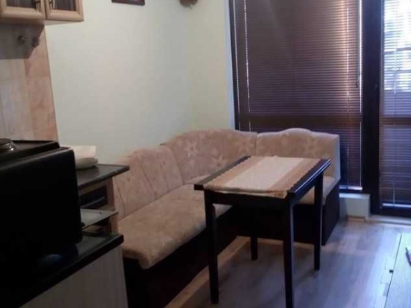 Дава се под наем Едностаен апартамент в Пловдив, Остромила - 45 кв.м за 255 € - Снимка #1