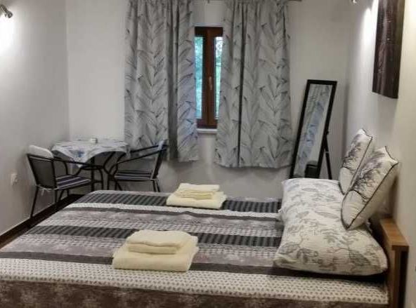 Дава се под наем Двустаен апартамент в Пловдив, Център - 45 кв.м за 168.3 € - Снимка #1