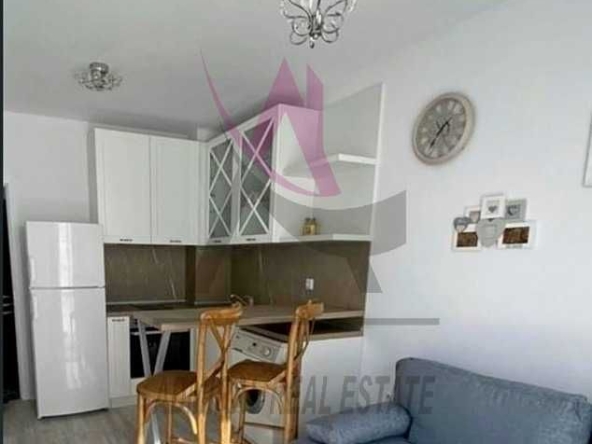 Дава се под наем Двустаен апартамент в Варна, Цветен квартал - 60 кв.м за 450 € - Снимка #1