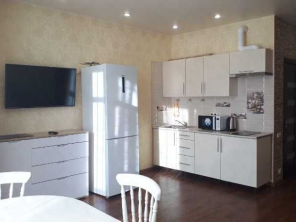 Дава се под наем Едностаен апартамент в Пловдив, Каменица 1 - 28 кв.м за 147.9 € - Снимка #1