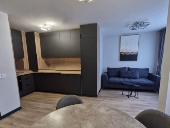 Дава се под наем Тристаен апартамент в София, Дървеница - 115 кв.м за 1330 € - Снимка #1