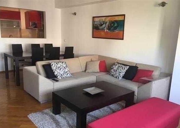 Дава се под наем Двустаен апартамент в Бургас, Славейков - 65 кв.м за 153 € - Снимка #1