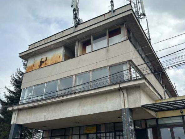 Промишлена сграда в с. Петърч, Област София-област - 841 кв.м за 1142 €/кв.м - Снимка #1