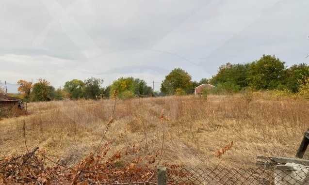 Парцел в с. Татарево, Област Пловдив - 1860 кв.м за 5 €/кв.м - Снимка #1