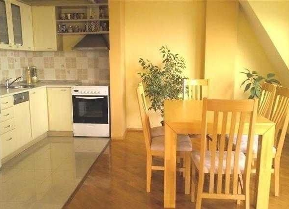 Дава се под наем Двустаен апартамент в Бургас, Зорница - 53 кв.м за 229.5 € - Снимка #1