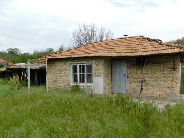 Парцел в Търговище, Център - 700 кв.м за 18 €/кв.м - Снимка #1