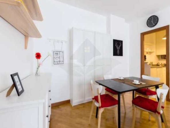 Дава се под наем Двустаен апартамент в Пловдив, Център - 42 кв.м за 127.5 € - Снимка #1