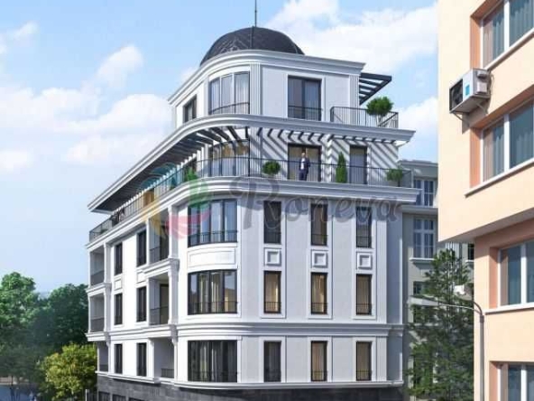 Тристаен апартамент в Варна, Център - 90 кв.м за 1986 €/кв.м - Снимка #1