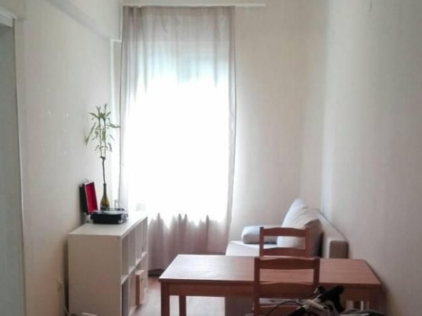 Дава се под наем Едностаен апартамент в София, Център - 45 кв.м за 547.23 € - Снимка #1