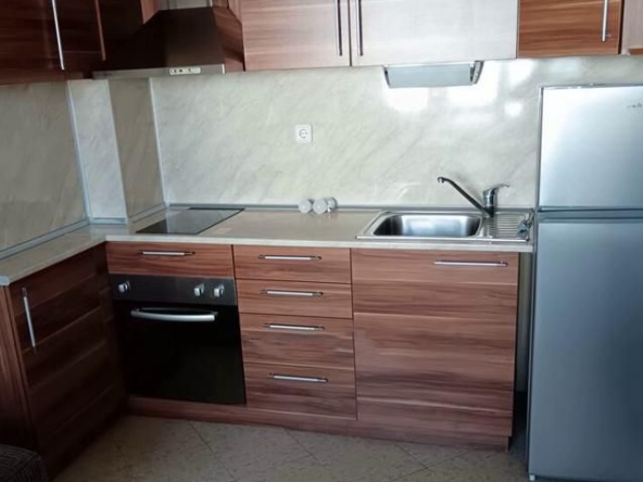 Дава се под наем Двустаен апартамент в Пловдив, Южен - 50 кв.м за 325 € - Снимка #1